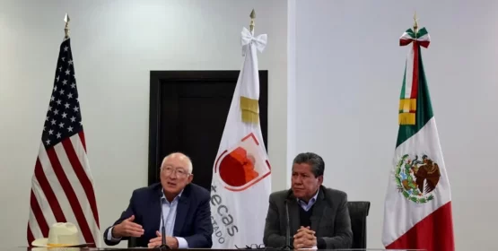 Sostiene Ken Salazar reunión con David Monreal en Zacatecas