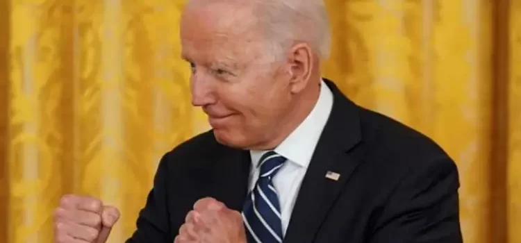 Promete Biden defender el derecho al aborto