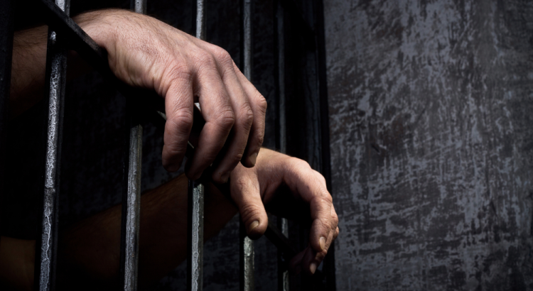Pretenden castigar con cárcel reclutamiento de menores a actividades criminales