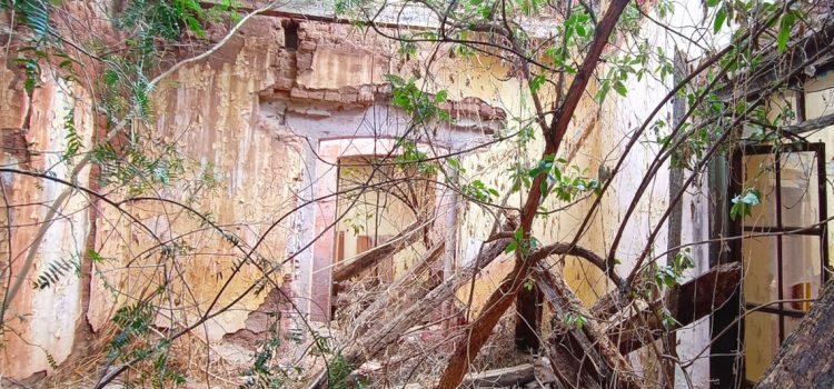 Inmuebles abandonados están en riesgo de colapso Inmuebles abandonados están en riesgo de colapso
