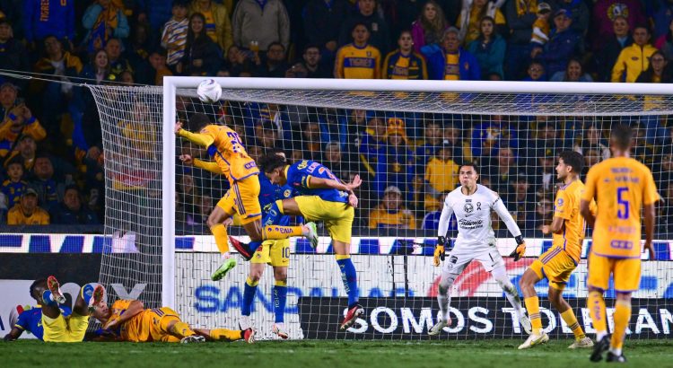 Empatan 1-1 Tigres y América en la ida