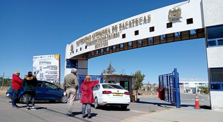 Siguen las pláticas; rector y SPAUAZ se reúnen