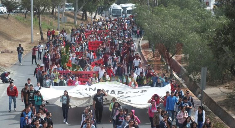 Realizan marchan sanmarqueños