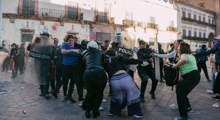 La marcha 8M en Zacatecas terminó en violencia y detenciones
