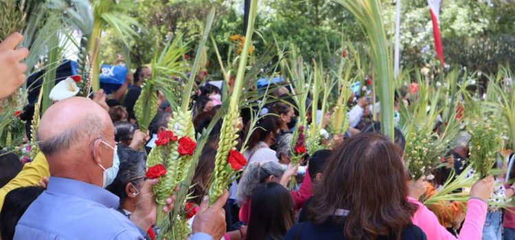 Zacatecanos desbordan su fe en el inicio de la Semana Santa