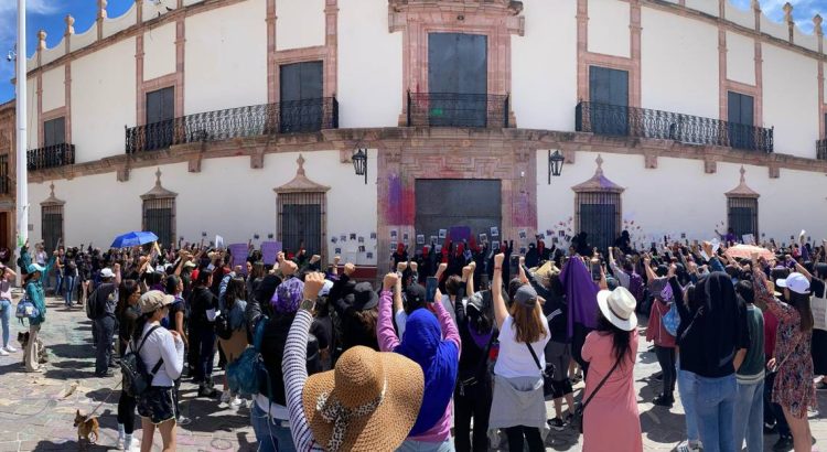 Mujeres exigen renuncia de funcionarios en Zacatecas