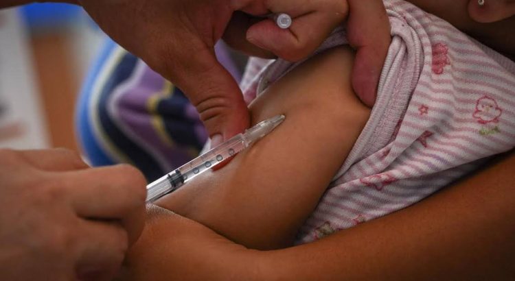 Inicia campaña de vacunación contra el sarampión