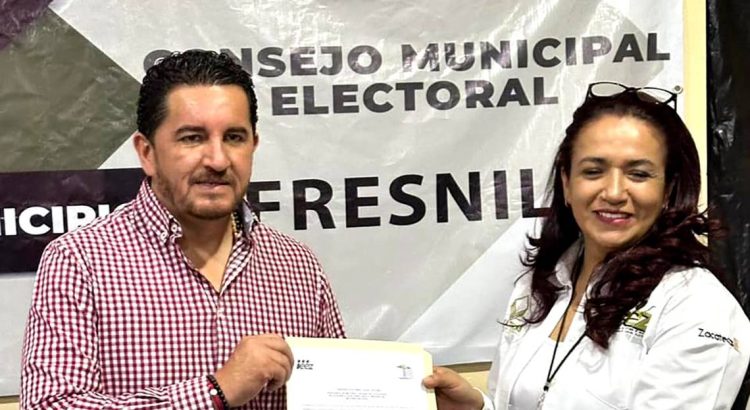 Entregan constancias de mayoría a los ganadores