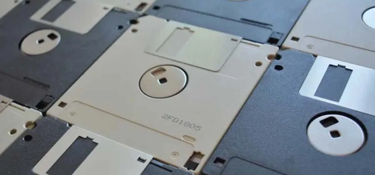 Japón da un salto a la modernidad: elimina el uso de disquetes para trámites Japón da un salto a la modernidad: elimina el uso de disquetes para trámites