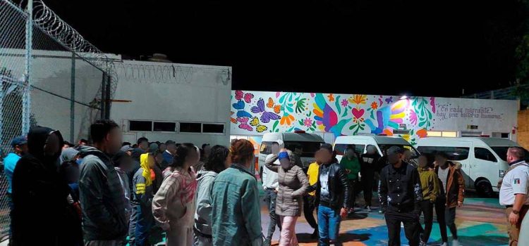 Existen dos familias y seis menores no acompañados entre los migrantes rescatados Existen dos familias y seis menores no acompañados entre los migrantes rescatados