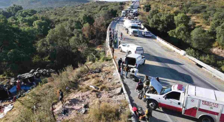 Son identificados 17 de las 19 víctimas del accidente