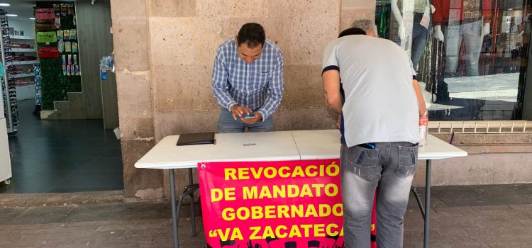 Va el 2.2% de firmas requeridas para la revocación de mandato