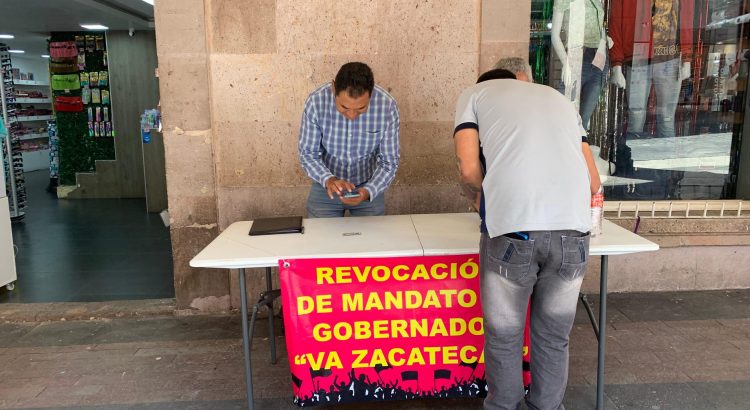 Va el 2.2% de firmas requeridas para la revocación de mandato