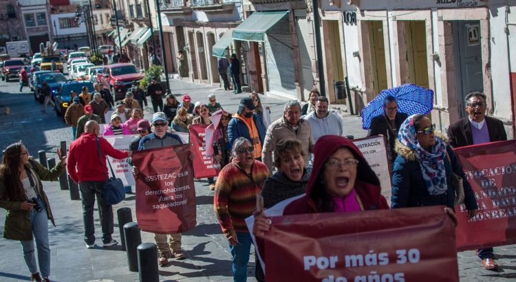Otorgan los primeros amparos contra la reforma del Issstezac