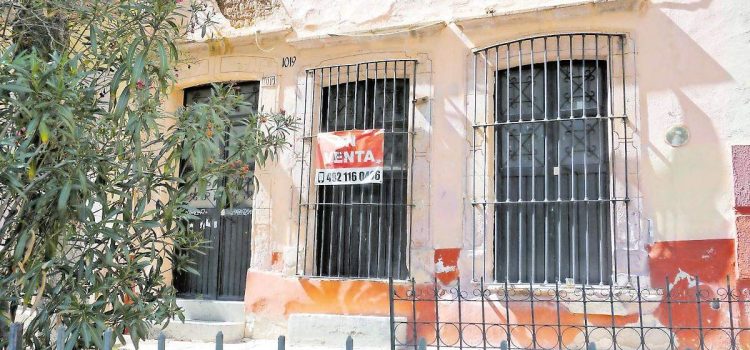 Derrumbes en fincas abandonadas son provocados