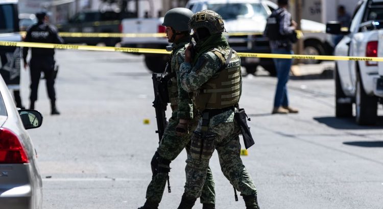 Confirman muerte de policía tras enfrentamiento