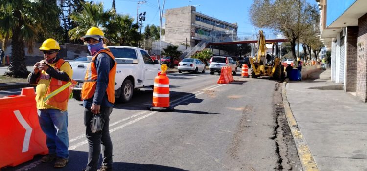 Buscan ciudadanos frenar obra del segundo piso