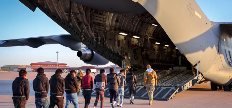 Van 356 zacatecanos deportados de Estados Unidos