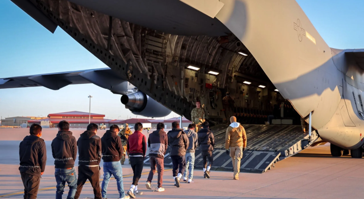 Van 356 zacatecanos deportados de Estados Unidos