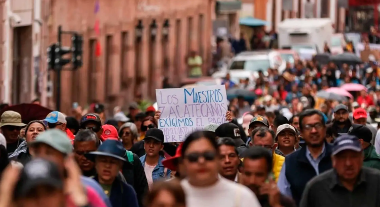 Hoy se realiza Mega marcha de docentes en Zacatecas