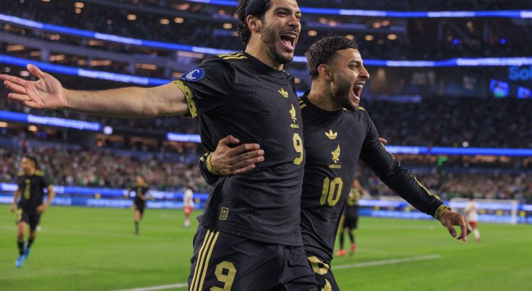 México vence a Canadá y se clasifica a la final