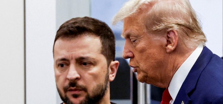 Estados Unidos suspende ayuda militar a Ucrania