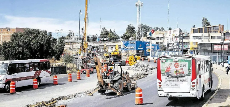 Construcción del segundo piso pone en riesgo emergencias médicas del ISSSTE
