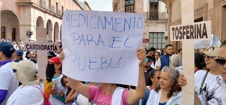Exigen trabajadores mejoras laborales Exigen trabajadores mejoras laborales