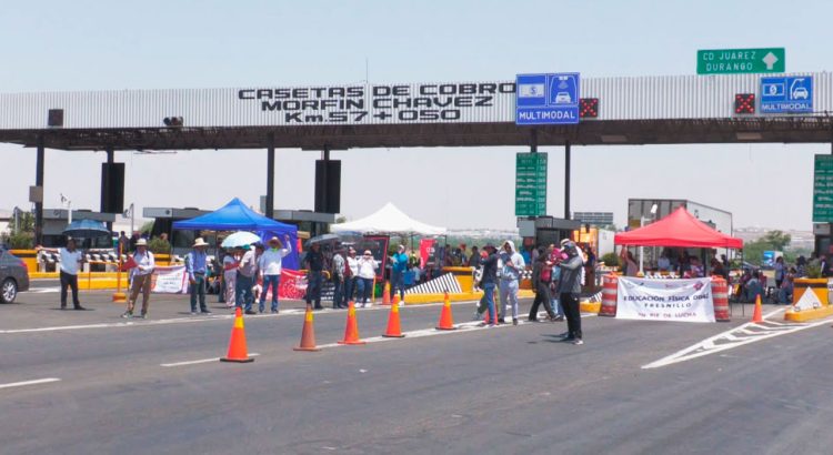 Radicalizan protestas los maestros en Zacatecas