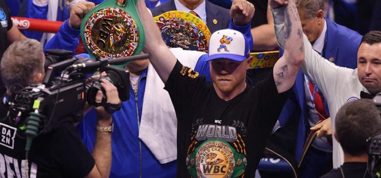 Canelo gana en una pelea sin emociones Canelo gana en una pelea sin emociones