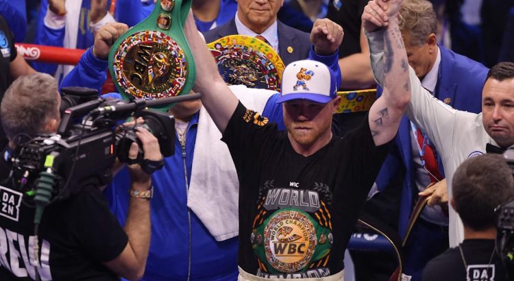 Canelo gana en una pelea sin emociones