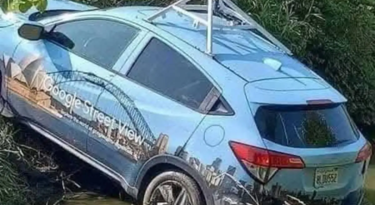Apedrean auto de Google Maps por creer que atrae huracanes
