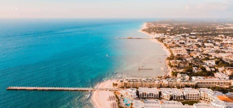 Playa del Carmen y la Unesco acuerdan plan de cooperación para preservar el patrimonio cultural del municipio Playa del Carmen y la Unesco acuerdan plan de cooperación para preservar el patrimonio cultural del municipio