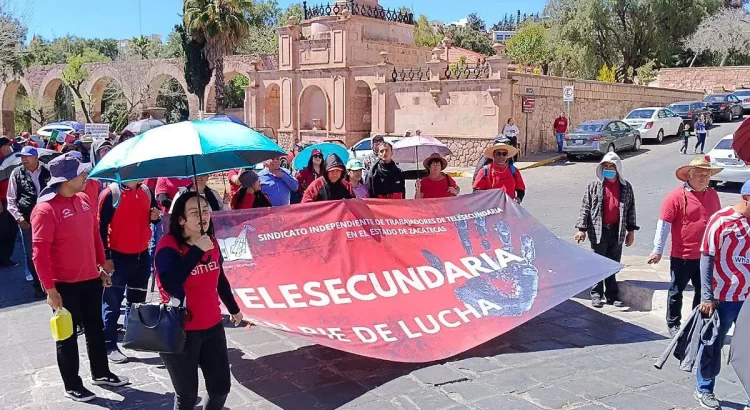 Anuncia el SITTEZ  marcha, toma de casetas y protesta en el Issstezac