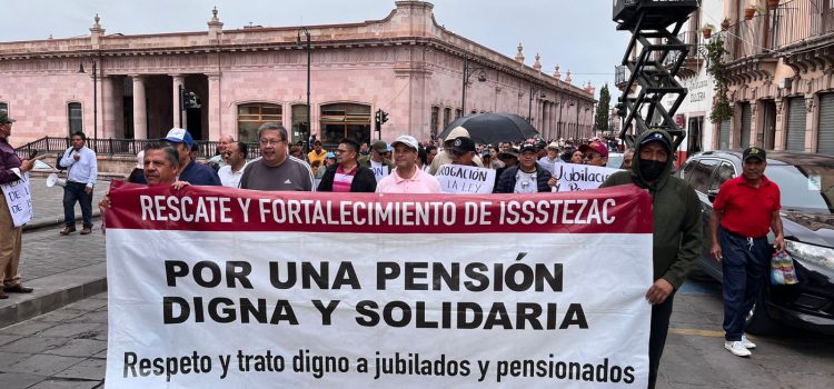 Continúa el paro de labores del SNTE