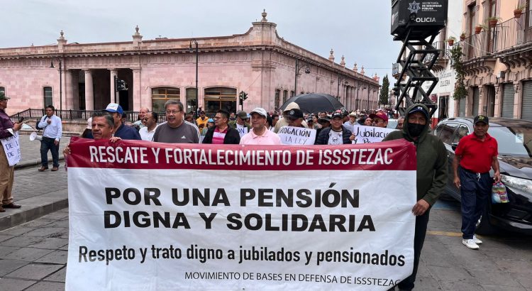 Continúa el paro de labores del SNTE