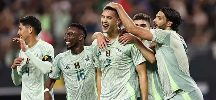 México gana, pero no convence