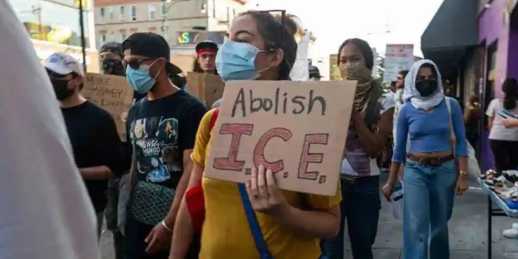 Ordena Jueza federal al ICE detener redadas migratorias en California Ordena Jueza federal al ICE detener redadas migratorias en California