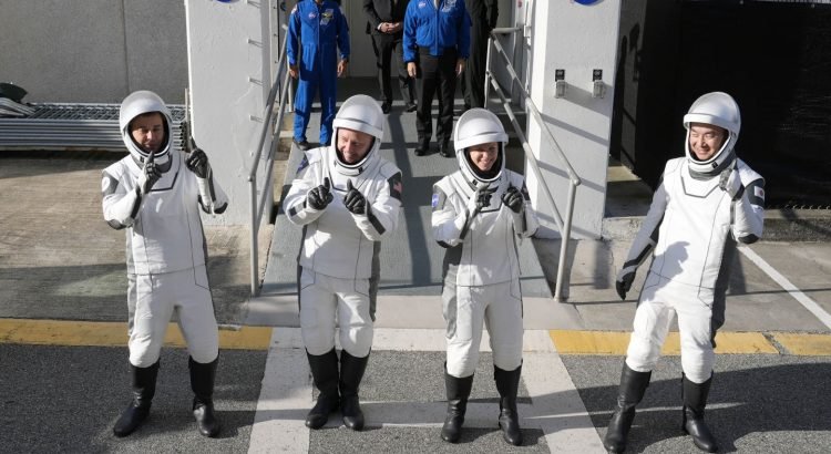 SpaceX lleva a astronautas a Estación Espacial Internacional en 15 horas SpaceX lleva a astronautas a Estación Espacial Internacional en 15 horas