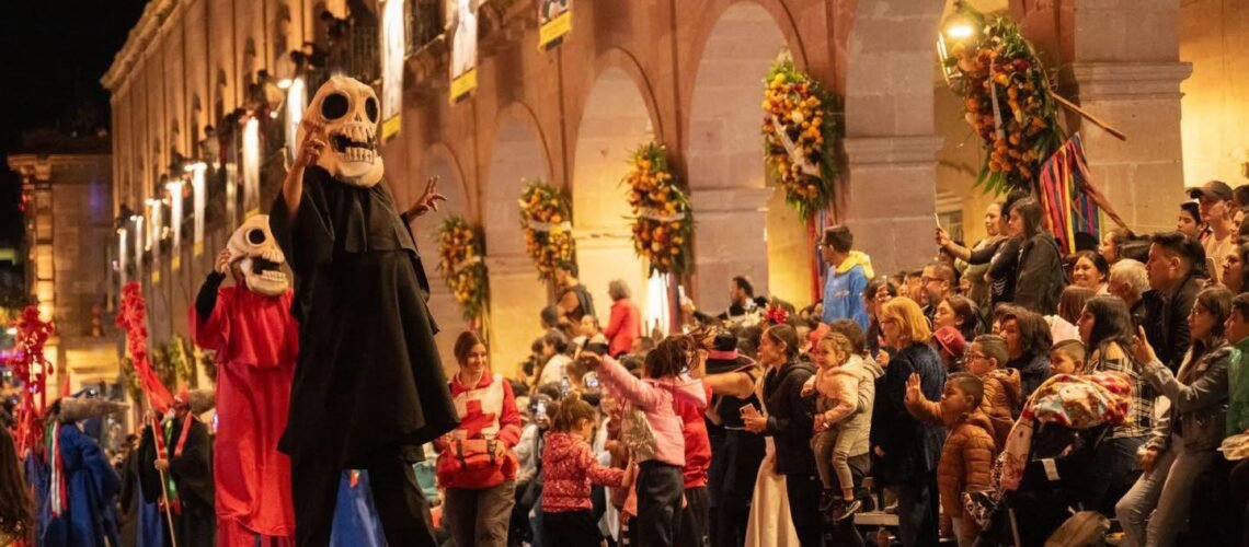 Anuncian cierres viales en Zacatecas por el Tianguis de Muertos