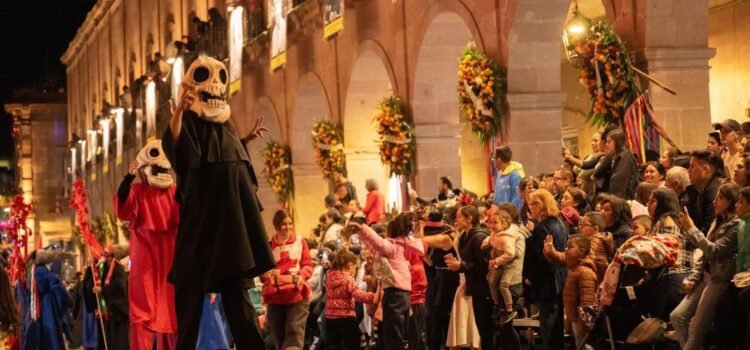 Anuncian cierres viales en Zacatecas por el Tianguis de Muertos Anuncian cierres viales en Zacatecas por el Tianguis de Muertos