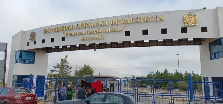 Estudiantes de Agronomía toman la Rectoría de la UAZ