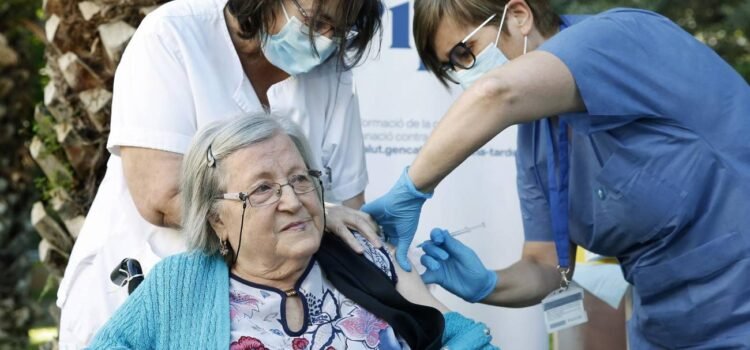 Zacatecas abrirá macrocentros de vacunación contra Covid-19 e influenza