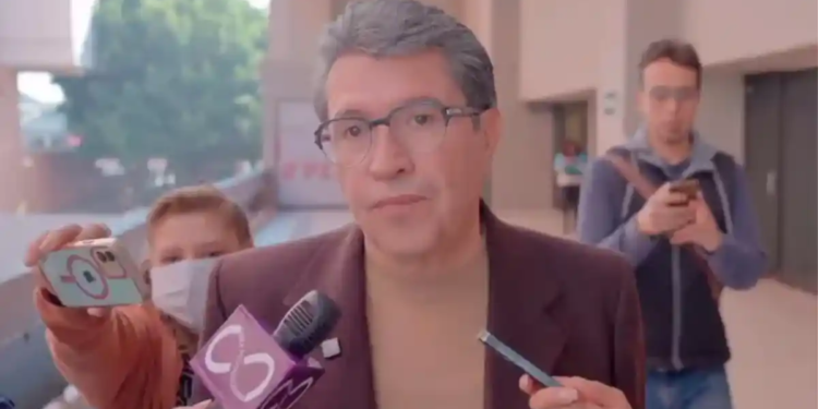 Deben Gobierno y Congreso “escuchar todas las voces”: Monreal