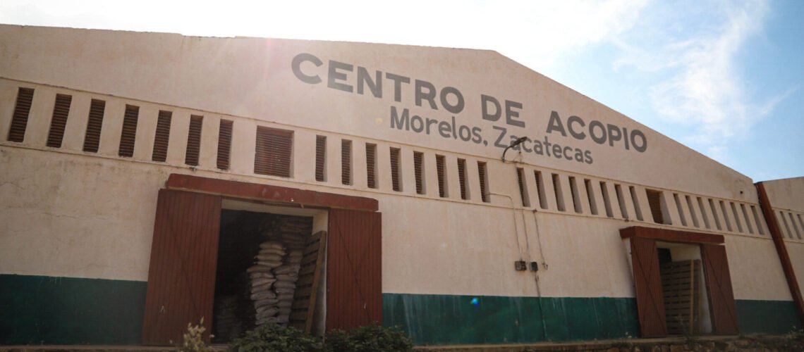 Productores de Fresnillo exigen abrir centros de acopio de frijol