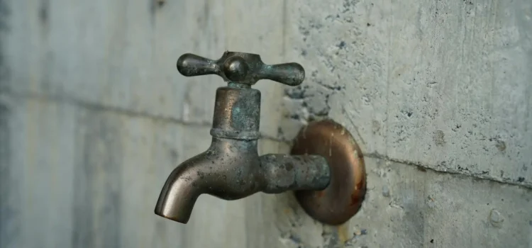 Suspenderán el servicio de agua en 46 colonias por mantenimiento urgente Suspenderán el servicio de agua en 46 colonias por mantenimiento urgente