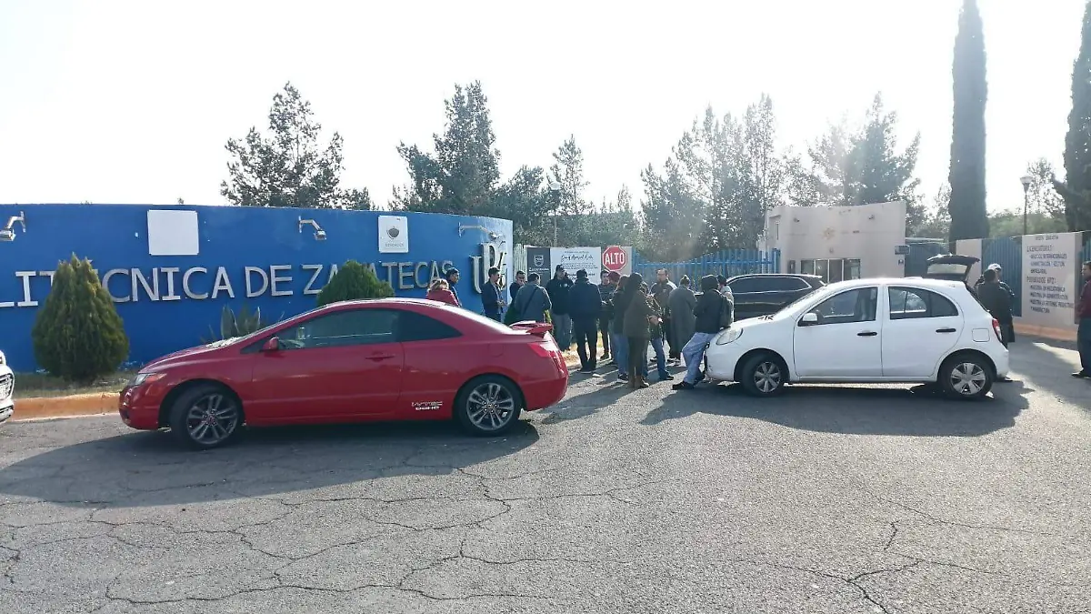 Federación niega aumento salarial a personal de la UPZ; continúa paro en Fresnillo