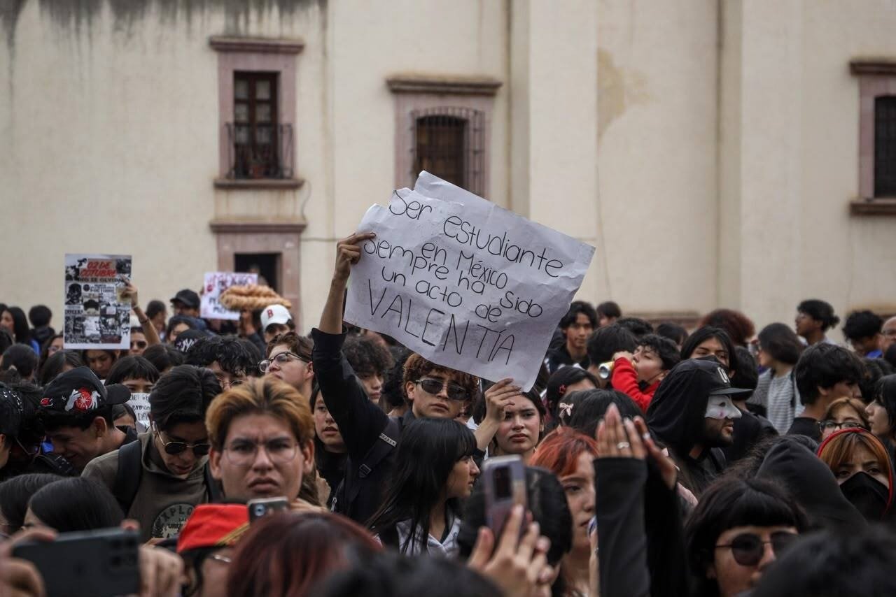 Zacatecas recordó el 2 de octubre con marcha estudiantil